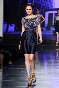 Sebastian Gunawan Urban Lady. Jakarta Fashion & Food Festival 2012 at Ballroom Hotel Harris. Kelapa Gading. Jakarta Utara. [Foto: Mohammad Abduh/Wolipop]