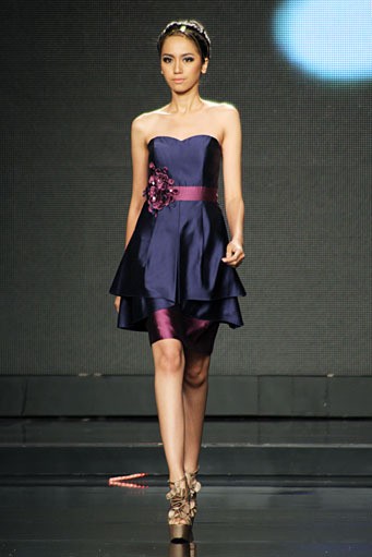 Sebastian Gunawan Urban Lady. Jakarta Fashion & Food Festival 2012 at Ballroom Hotel Harris. Kelapa Gading. Jakarta Utara. [Foto: Mohammad Abduh/Wolipop]