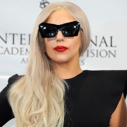 HTI akan Turun ke Jalan Bila Konser Lady Gaga Tetap Digelar