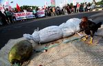 Pemerintah Diminta Lebih Sayangi Rakyat Kecil