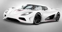 6.2008 Koenigsegg Agera R. Memiliki tenaga 1.140 hp pada 7.100 rpm. Mesinnya menggunakan 5.0-liter, DOHC, 32-valve V8, twin superchargers. (dok Inside Line)