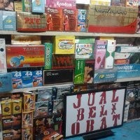 Maraknya Jualan Perkasa, Mulai dari Kaki Lima Hingga Internet