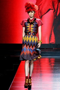 Priyo Oktaviano Kawaii Bali Cita Tenun Indonesia. Jakarta Fashion & Food Festival 2012 at Ballroom Hotel Harris. Kelapa Gading. Jakarta. [Foto: Mohammad Abduh/Wolipop]