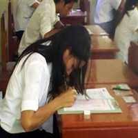 Siswi SMAN 2 Kuningan Raih Nilai UN Murni Tertinggi Siswi SMAN 2 Kuningan Raih Nilai UN Murni Tertinggi