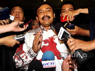 Andi Mallarangeng Diperiksa KPK Hingga 10 Jam