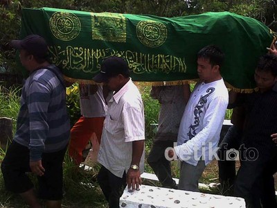 Anggi Korban Sukhoi Dimakamkan di Manado