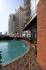 Dari Hotel Mewah Ini, Bangkok Terlihat Indah