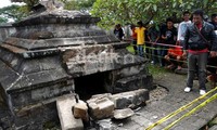 Bangunan makam Raja Gowa XIV dan nisan semu berbentuk ayam jantan dirusak oleh orang tak dikenal. M Abdurrahman/detikcom