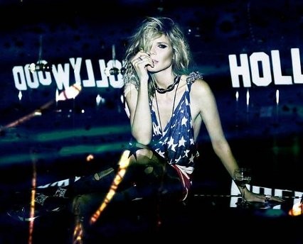 Heidi Klum Tampil Seksi di Video Turn Up The Night