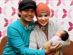 Ini Dia Dafinia, Anak Pertama Indra Bekti & Dilla