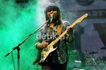 Aksi Panggung Memikat Gugun Blues Shelter