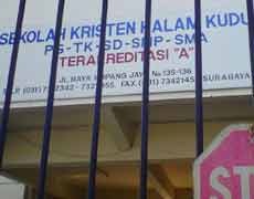 15 Guru Dipecat, Siswa SMA Kalam Kudus Protes