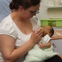 Bayi Prematur Bisa Bernapas Lagi Setelah Dicium Ibunya