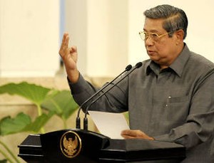 SBY Akan Siapkan Regulasi Khusus Mobil Hybrid dan Listrik