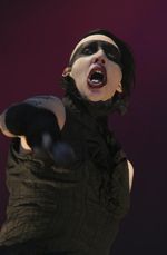 Aksi Gelap Marilyn Manson