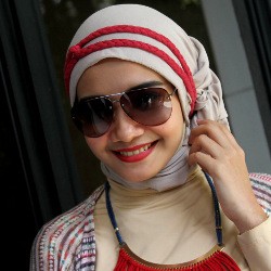 Zaskia Sungkar Berjilbab, Penggemar Mengikuti