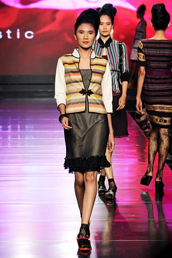 Musa Widyatmodjo The Flobamora Indone[she]aku Jakarta Fashion & Food Festival 2012 at Ballroom Hotel Harris. Kelapa Gading. Jakarta. [Foto: Mohammad Abduh/Wolipop]