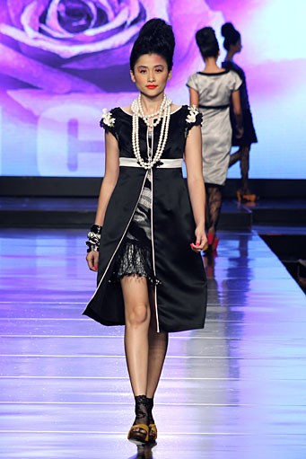 Musa Widyatmodjo The Flobamora Indone[she]aku Jakarta Fashion & Food Festival 2012 at Ballroom Hotel Harris. Kelapa Gading. Jakarta. [Foto: Mohammad Abduh/Wolipop]