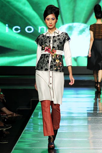 Musa Widyatmodjo The Flobamora Indone[she]aku Jakarta Fashion & Food Festival 2012 at Ballroom Hotel Harris. Kelapa Gading. Jakarta. [Foto: Mohammad Abduh/Wolipop]