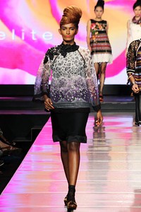 Musa Widyatmodjo The Flobamora Indone[she]aku Jakarta Fashion & Food Festival 2012 at Ballroom Hotel Harris. Kelapa Gading. Jakarta. [Foto: Mohammad Abduh/Wolipop]