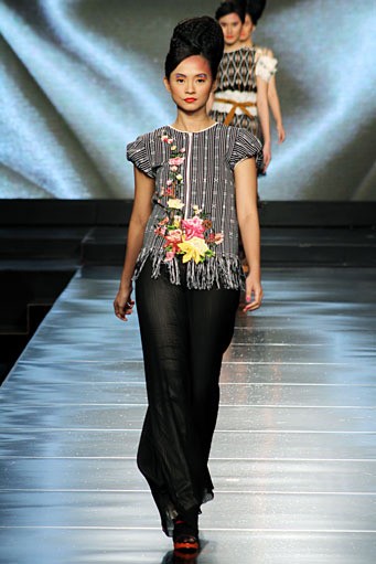 Musa Widyatmodjo The Flobamora Indone[she]aku Jakarta Fashion & Food Festival 2012 at Ballroom Hotel Harris. Kelapa Gading. Jakarta. [Foto: Mohammad Abduh/Wolipop]