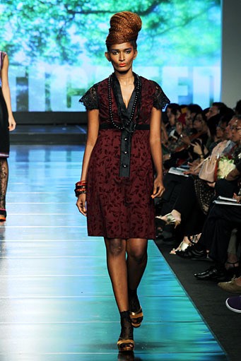 Musa Widyatmodjo The Flobamora Indone[she]aku Jakarta Fashion & Food Festival 2012 at Ballroom Hotel Harris. Kelapa Gading. Jakarta. [Foto: Mohammad Abduh/Wolipop]