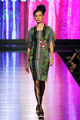 Musa Widyatmodjo The Flobamora Indone[she]aku Jakarta Fashion & Food Festival 2012 at Ballroom Hotel Harris. Kelapa Gading. Jakarta. [Foto: Mohammad Abduh/Wolipop]