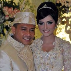 Anang & Ashanty Bulan Madu ke Tanah Suci