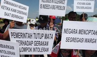 Para pendemo mengambil momen hari Pantekosta yang diyakini sebagai hari turunnya Roh Kudus.