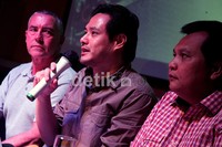 Pimpinan Big Daddy menjelaskan salah satu alasan keamanan yakni ancaman dari kelompok tertentu yang mengancam akan membubarkan paksa konser. Suasana pembatalan ini cukup menegangkan.