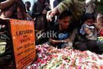 Lazuardi Korban Pengeroyokan Dimakamkan