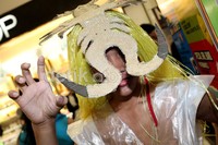 Rencananya, mereka akan bergabung bersama 40.000 lebih penggemar Lady Gaga yang siap menonton aksi penyanyi AS itu di Stadion GBK, Senayan. Namun karena ancaman kelompok ormas tertentu, rencana itu batal berantakan.