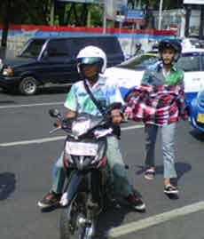 Kepergok Mabuk, Konvoi Pelajar SMA Dihukum Lari 10 Putaran