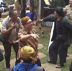 Seru! Wamen Parekraf Menari Diiringi Karinding