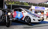 Sebuah mobil dinas petugas kepolisian daerah Solo, ikut berpartisipasi dalam ajang Roadshow Clas Mild Accelera Auto Contest 2012 di Solo, yang digelar pada 26-27 Mei 2012. Luthfi/detikOto.