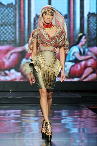 Denny Wirawan KILIMOLOGY. Jakarta Fashion & Food Festival 2012 at Ballroom Hotel Harris. Kelapa Gading. Jakarta. [Photo: Mohammad Abduh/Wolipop]