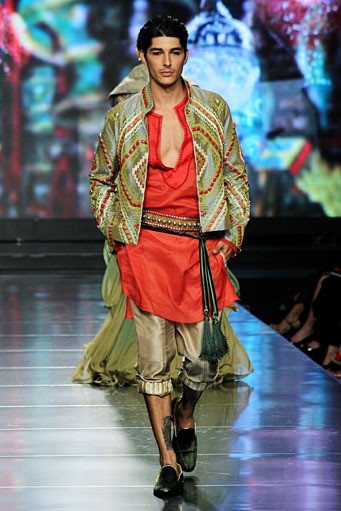 Denny Wirawan KILIMOLOGY. Jakarta Fashion & Food Festival 2012 at Ballroom Hotel Harris. Kelapa Gading. Jakarta. [Photo: Mohammad Abduh/Wolipop]