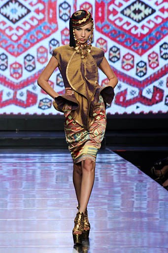 Denny Wirawan KILIMOLOGY. Jakarta Fashion & Food Festival 2012 at Ballroom Hotel Harris. Kelapa Gading. Jakarta. [Photo: Mohammad Abduh/Wolipop]