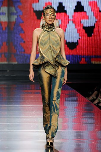 Denny Wirawan KILIMOLOGY. Jakarta Fashion & Food Festival 2012 at Ballroom Hotel Harris. Kelapa Gading. Jakarta. [Photo: Mohammad Abduh/Wolipop]