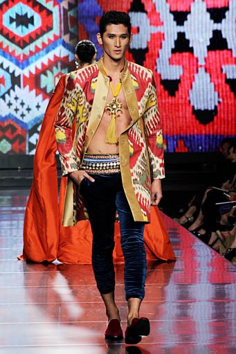 Denny Wirawan KILIMOLOGY. Jakarta Fashion & Food Festival 2012 at Ballroom Hotel Harris. Kelapa Gading. Jakarta. [Photo: Mohammad Abduh/Wolipop]