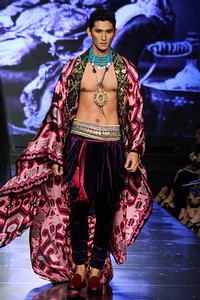 Denny Wirawan KILIMOLOGY. Jakarta Fashion & Food Festival 2012 at Ballroom Hotel Harris. Kelapa Gading. Jakarta. [Photo: Mohammad Abduh/Wolipop]