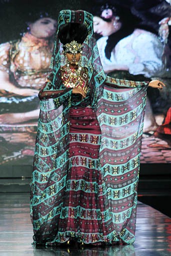 Denny Wirawan KILIMOLOGY. Jakarta Fashion & Food Festival 2012 at Ballroom Hotel Harris. Kelapa Gading. Jakarta. [Photo: Mohammad Abduh/Wolipop]