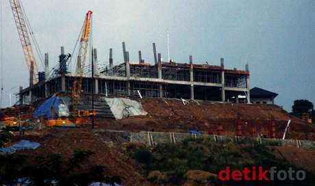 KPK Terjunkan Tim Cek Proyek Hambalang 