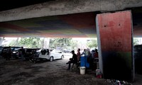 Persoalan parkir menjadi kompleks karena menyangkut perputaran uang, pungli dan premanisme.