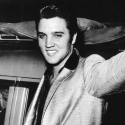 Makam Elvis Presley Dilelang Mulai Rp 950 Juta
