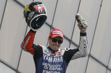 Lorenzo Pede Tampil di Balapan Kandang