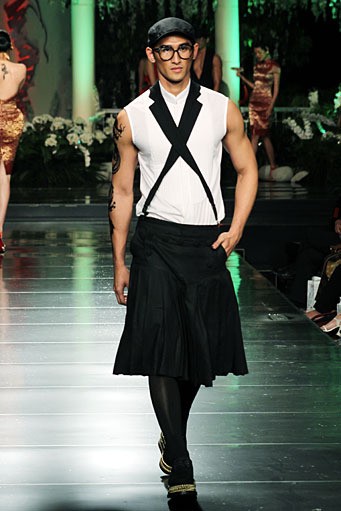 Priyo Oktaviano Palais Royal. Jakarta Fashion & Food Festival 2012. INNOFASHION at Ballroom Hotel Harris Kelapa Gading. Jakarta. [Foto: Mohammad Abduh/Wolipop]