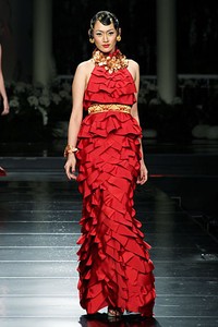 Priyo Oktaviano Palais Royal. Jakarta Fashion & Food Festival 2012. INNOFASHION at Ballroom Hotel Harris Kelapa Gading. Jakarta. [Foto: Mohammad Abduh/Wolipop]