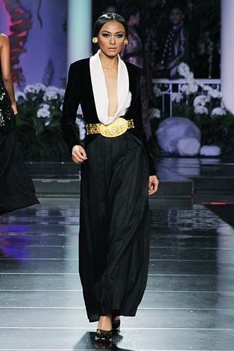 Priyo Oktaviano Palais Royal. Jakarta Fashion & Food Festival 2012. INNOFASHION at Ballroom Hotel Harris Kelapa Gading. Jakarta. [Foto: Mohammad Abduh/Wolipop]