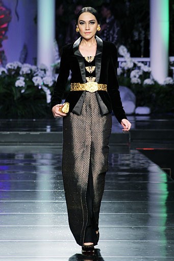 Priyo Oktaviano Palais Royal. Jakarta Fashion & Food Festival 2012. INNOFASHION at Ballroom Hotel Harris Kelapa Gading. Jakarta. [Foto: Mohammad Abduh/Wolipop]